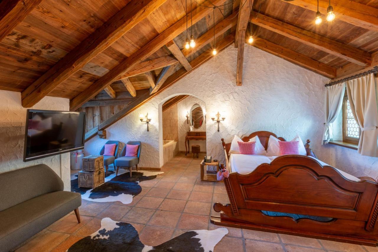 Swiss-Chalet Merlischachen - Historik Chalet-Hotel Lodge Küssnacht Dış mekan fotoğraf
